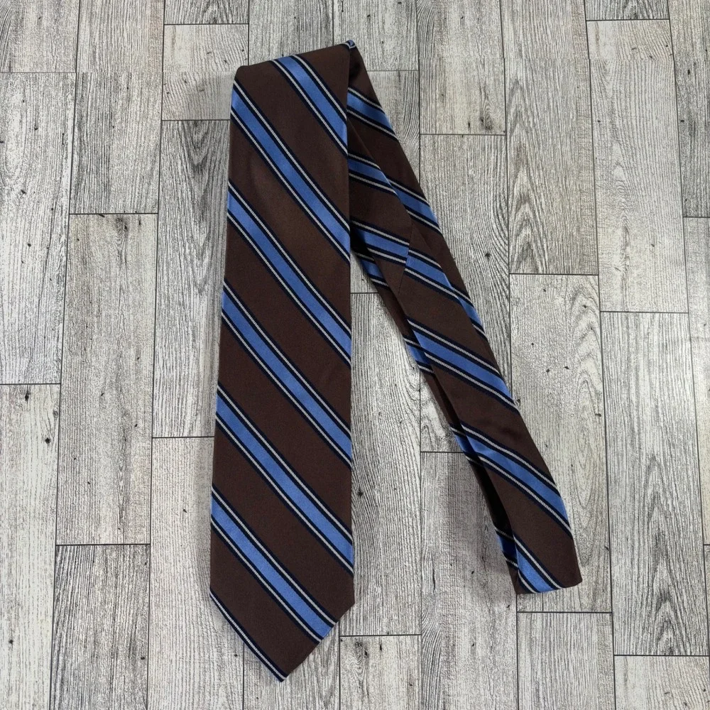 IZOD Men's Necktie Brown Blue Striped 100% Silk Classic Business Tie 61x3.25 Y2K